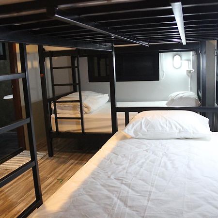 Rak Khun Hostel Чиангмай Екстериор снимка