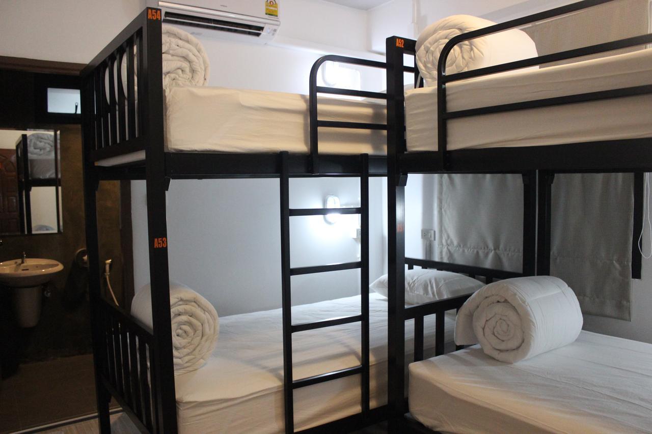Rak Khun Hostel Чиангмай Екстериор снимка