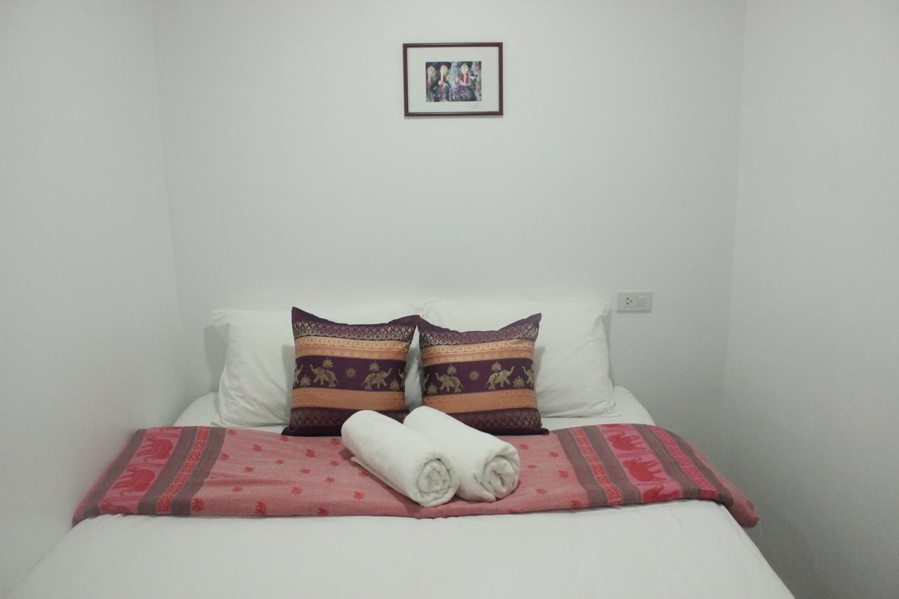 Rak Khun Hostel Чиангмай Екстериор снимка